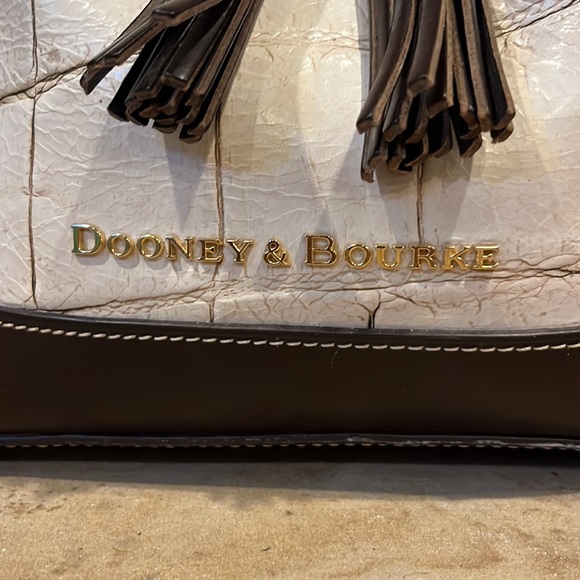 Dooney & Bourke Denison Tasha Drawstring Croc Embossed Cream Leather Bucket Bag - Picture 3 of 14
